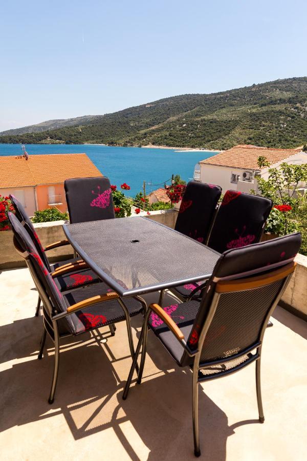 מרינה Villa Lovric מראה חיצוני תמונה