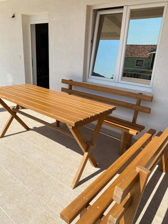 מרינה Villa Lovric מראה חיצוני תמונה